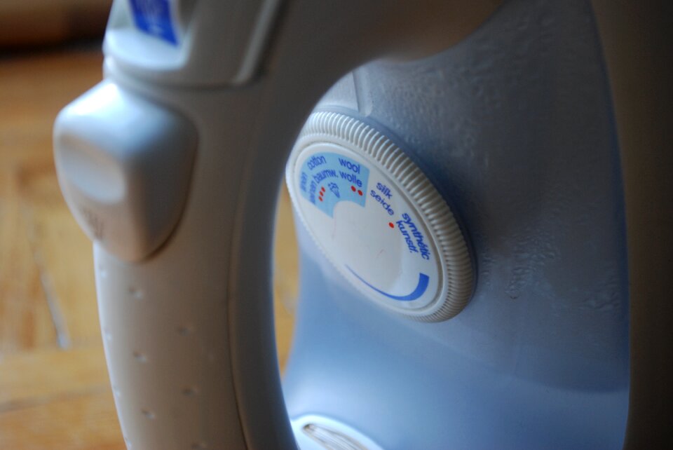 Ironing cleaning cleanup