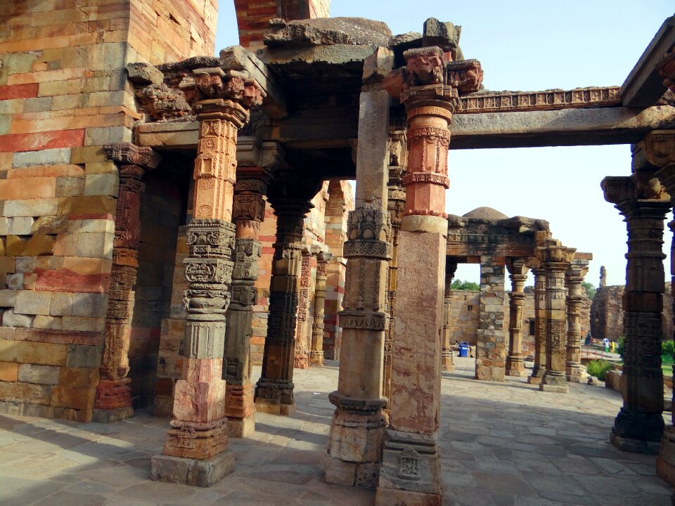 Stonework red sandstone arch photo