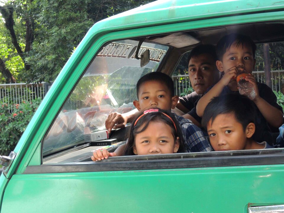 Vehicle car multitude