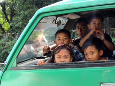 Vehicle car multitude