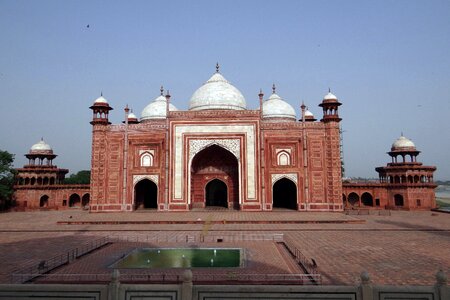 Architecture mughal red
