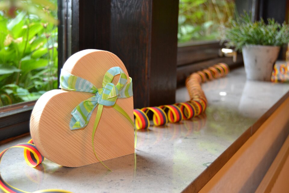 Green wood streamer