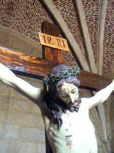 Christ cruz sacristy
