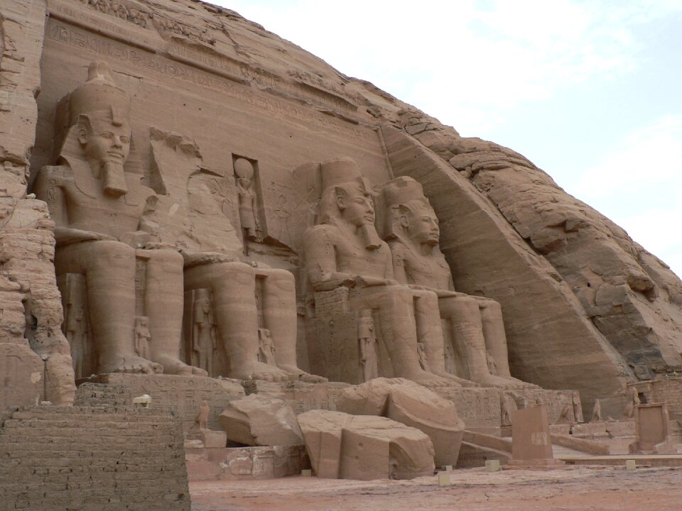 Temple pharaohs tomb