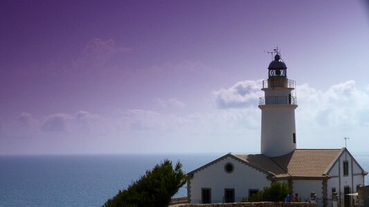 Romantic mediterranean backlighting