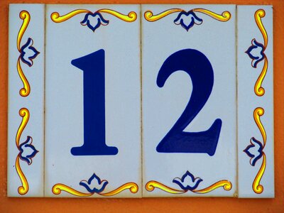 Twelve number ceramic