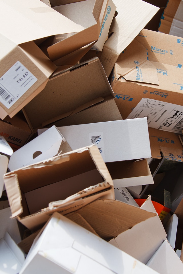 Cardboard carton container