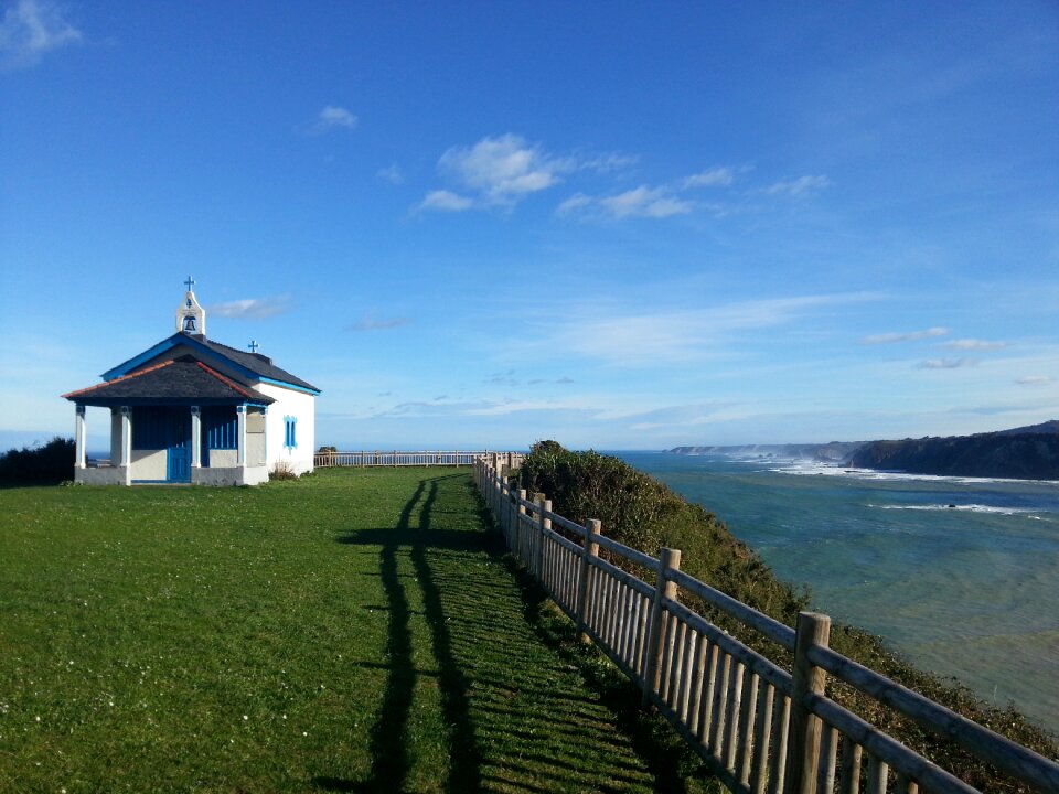 Landscape tide chapel