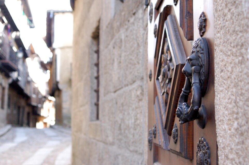 Door wood aldaba