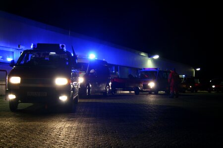 Night disaster rescue photo
