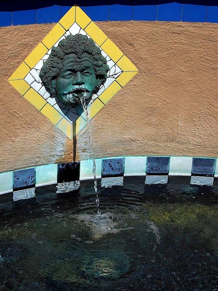 Fountain architecture