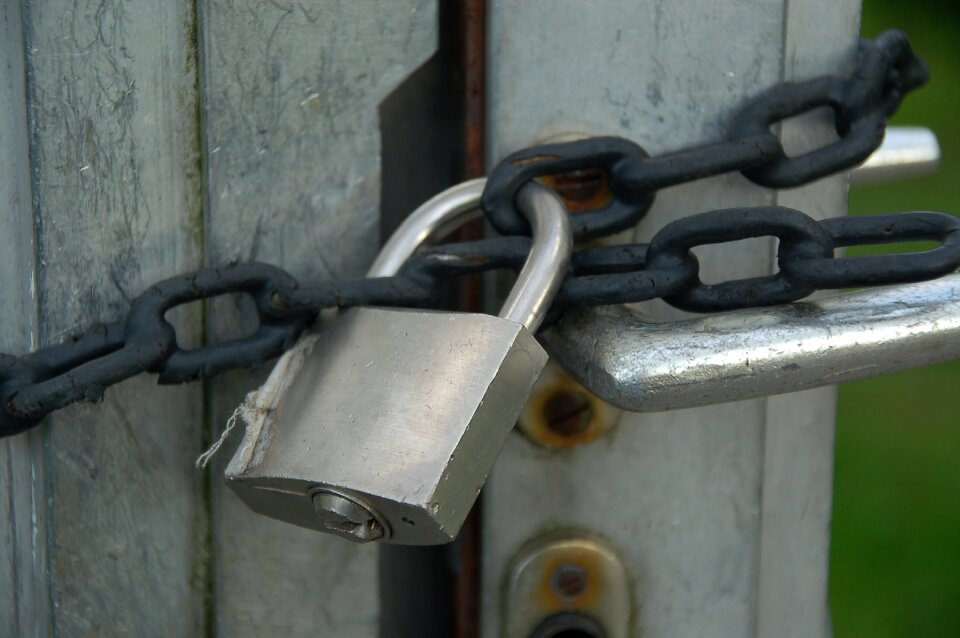 Secure closed blocked