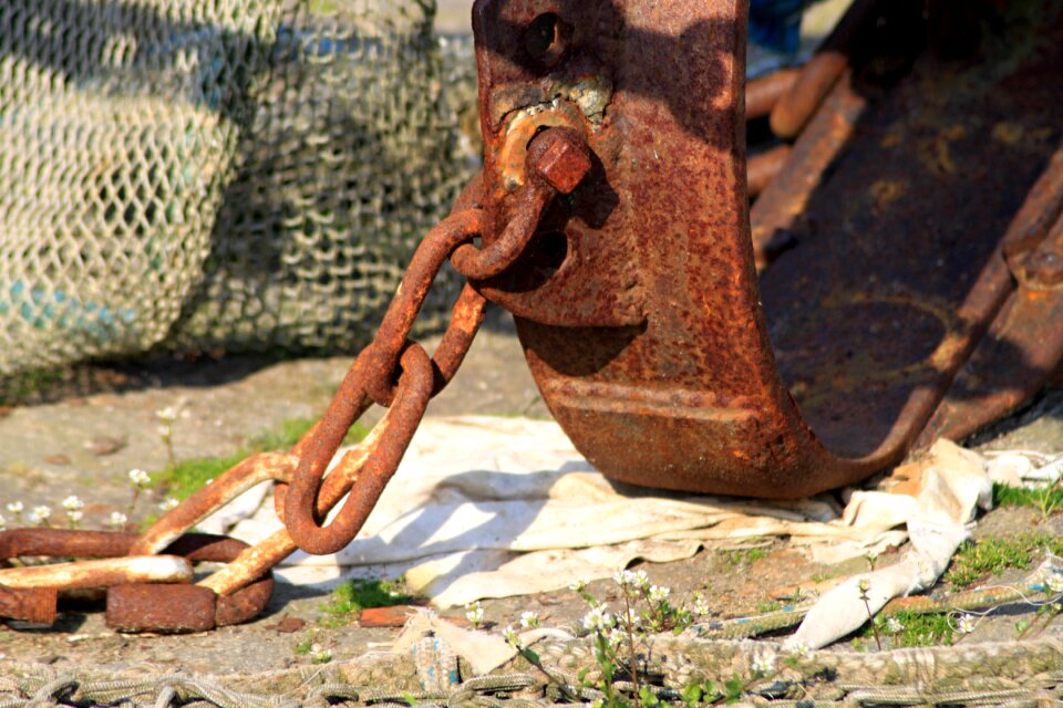 Port metal links of the chain
