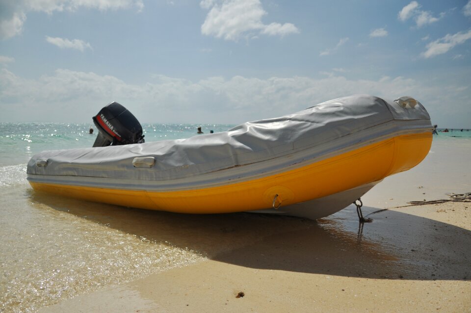 Life raft inflatable