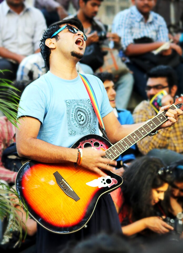Playing musician entertainment