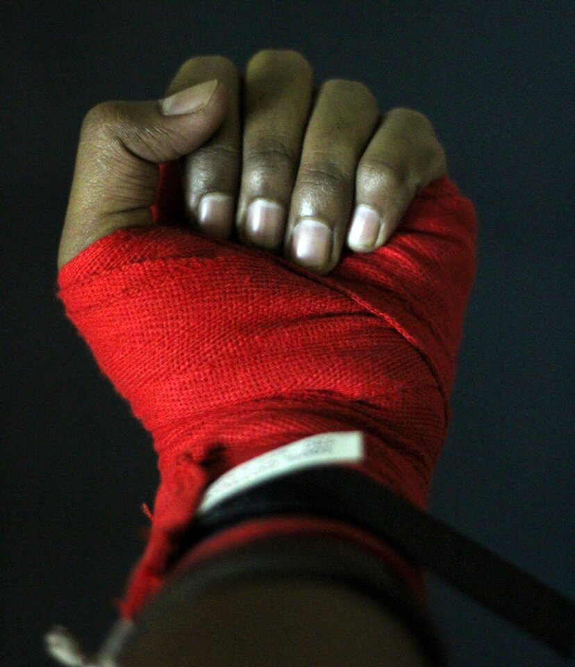 Tape fingers fight