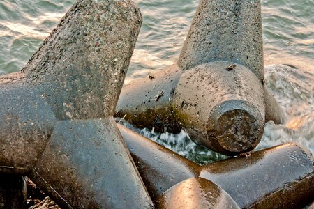 Coast barrier protect