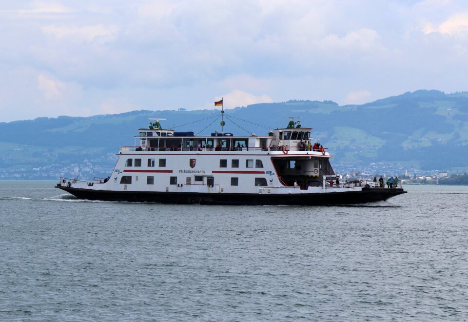 Friedrichshafen regular services pass