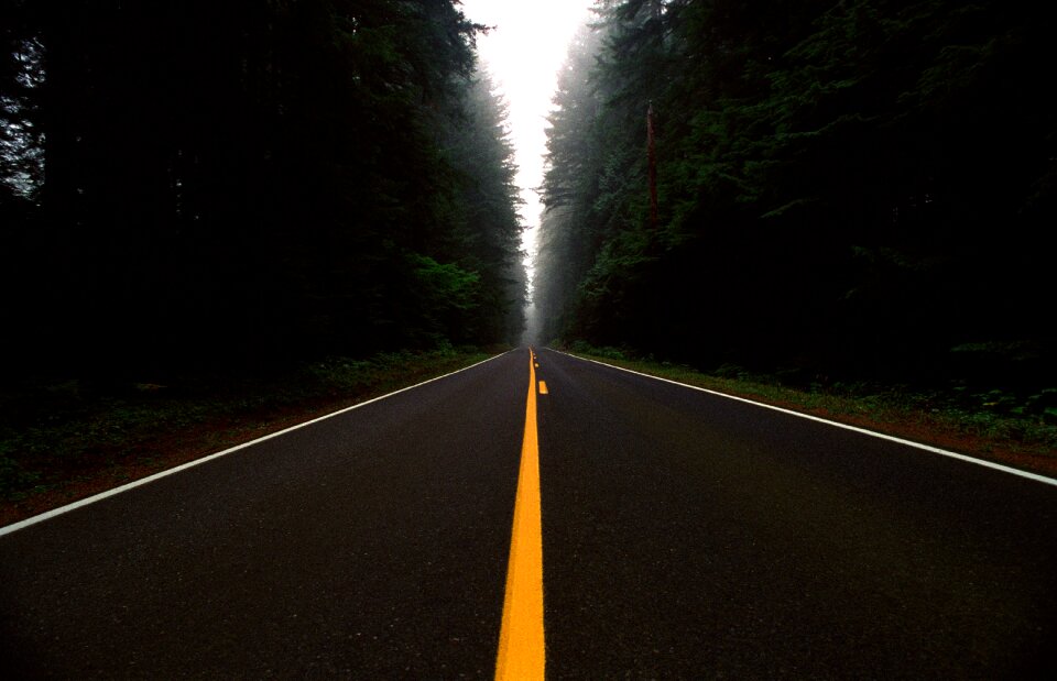 Route asphalt landscape