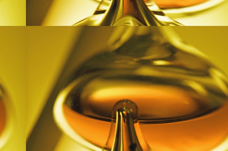Drip image in the image liquid