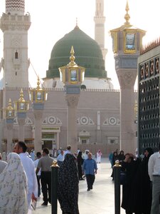 Muslims green dome pray photo
