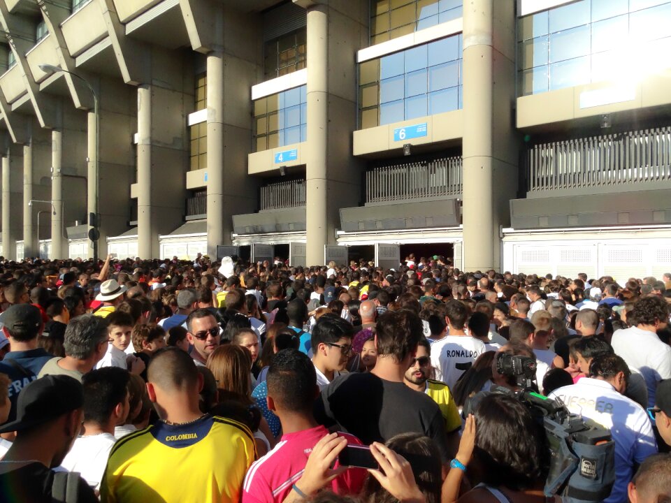 Crowd wait women