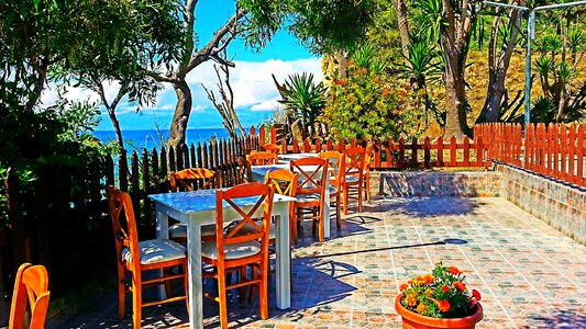 Restaurant sea tables