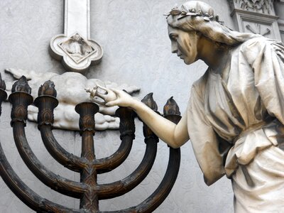 Sculpture marble iron