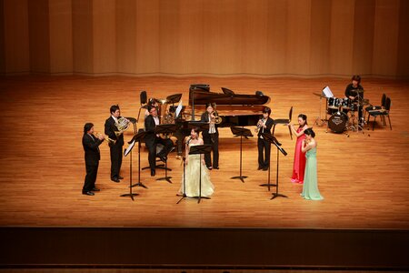 Concert spirit ensemble show