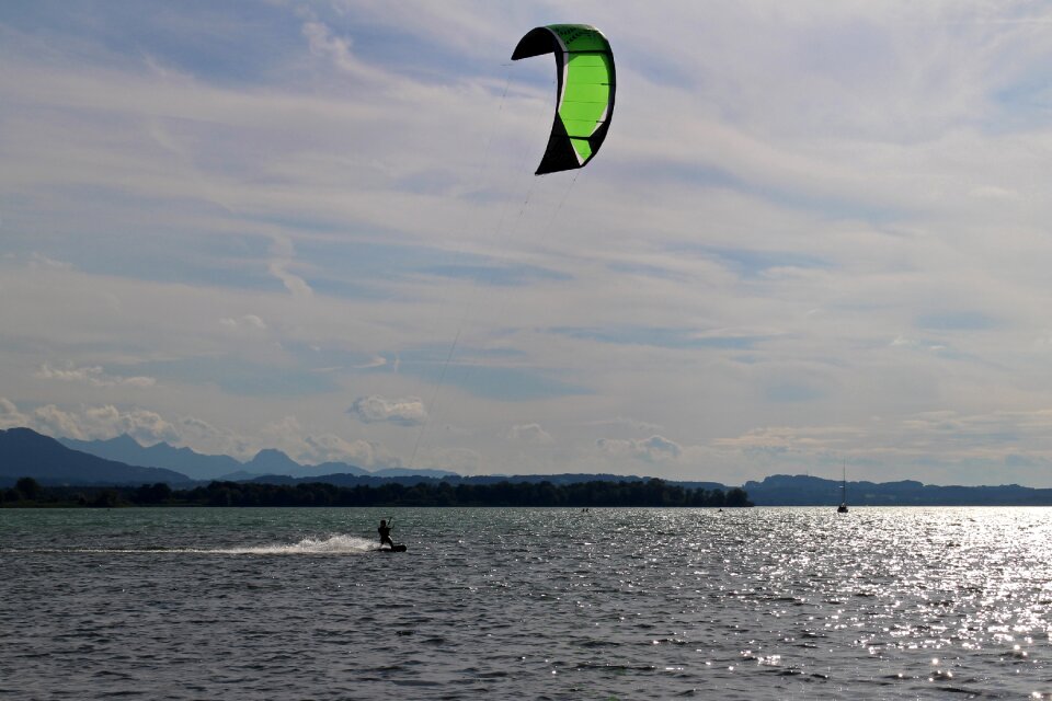 Kitesurfer sport water