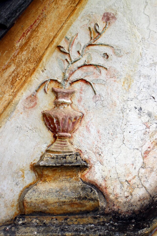 Wall stone flower