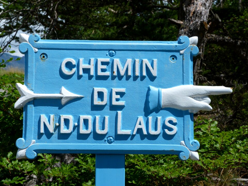 Signpost direction follow up