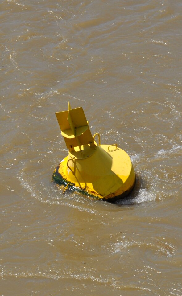 High water flow yellow