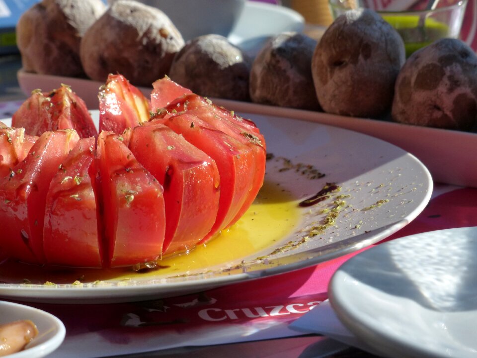 Sliced spanish oily