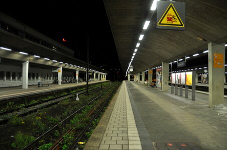 Gleise rails platform photo