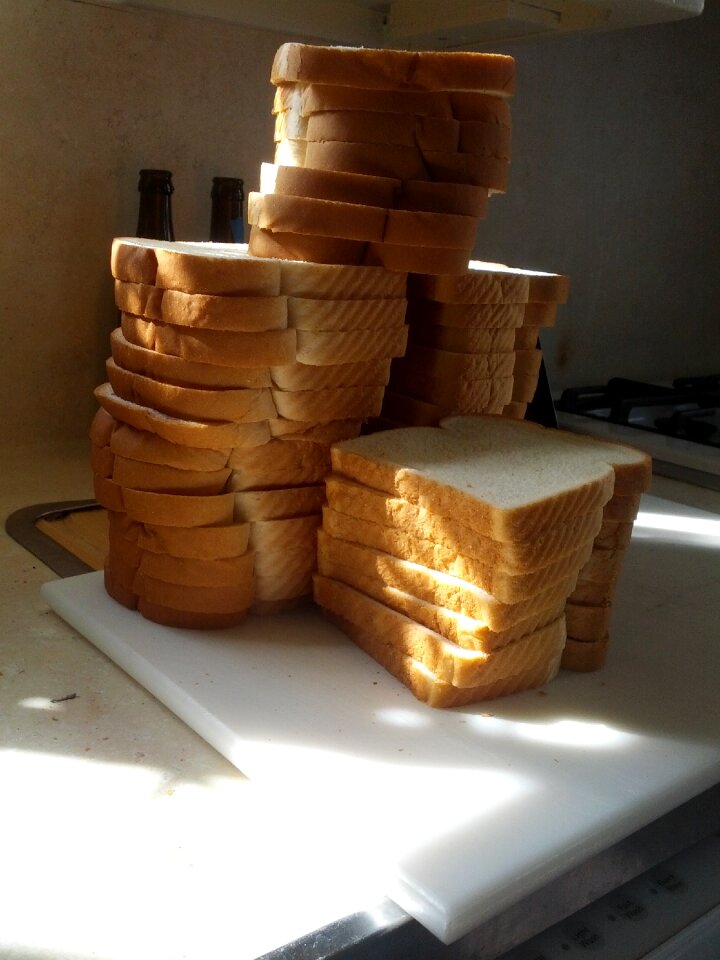 Loaf slices crust