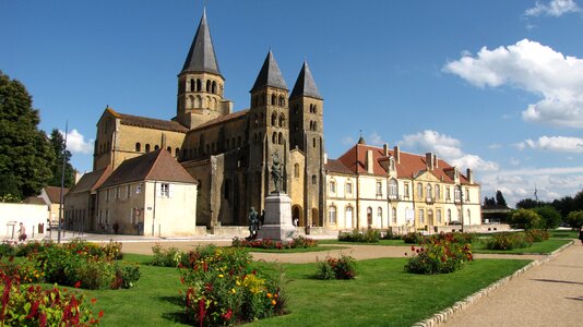 Basilica romanesque art sacred heart