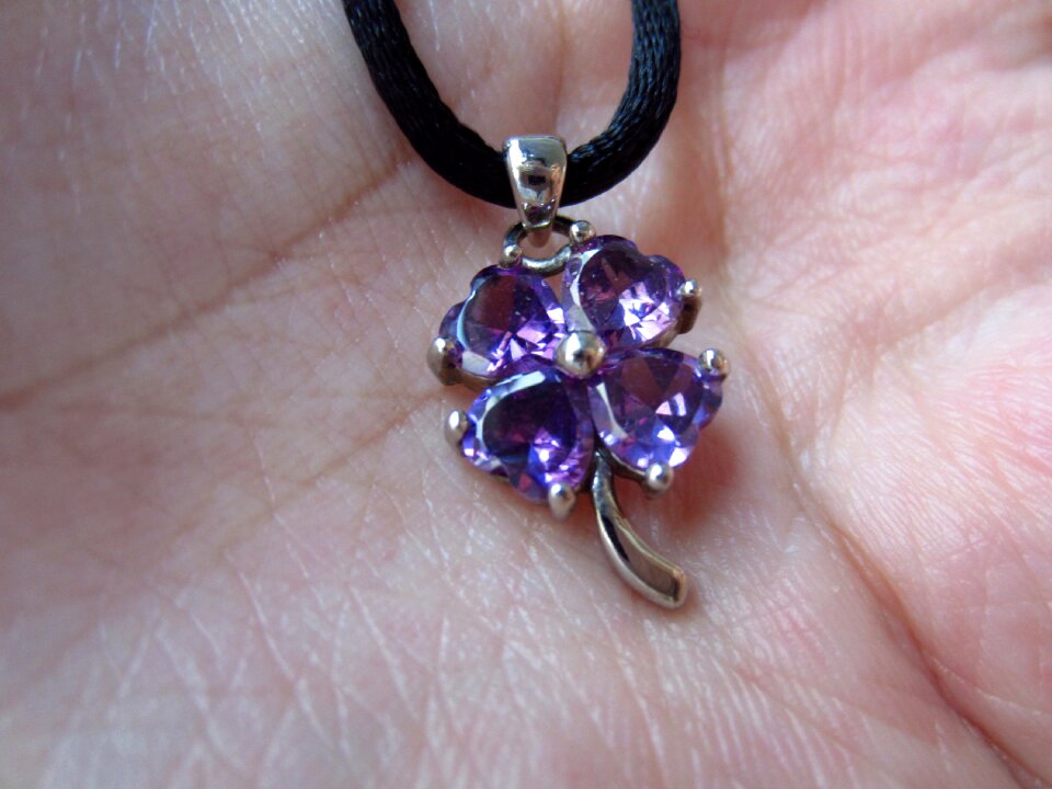 4-leaf precious jewelry