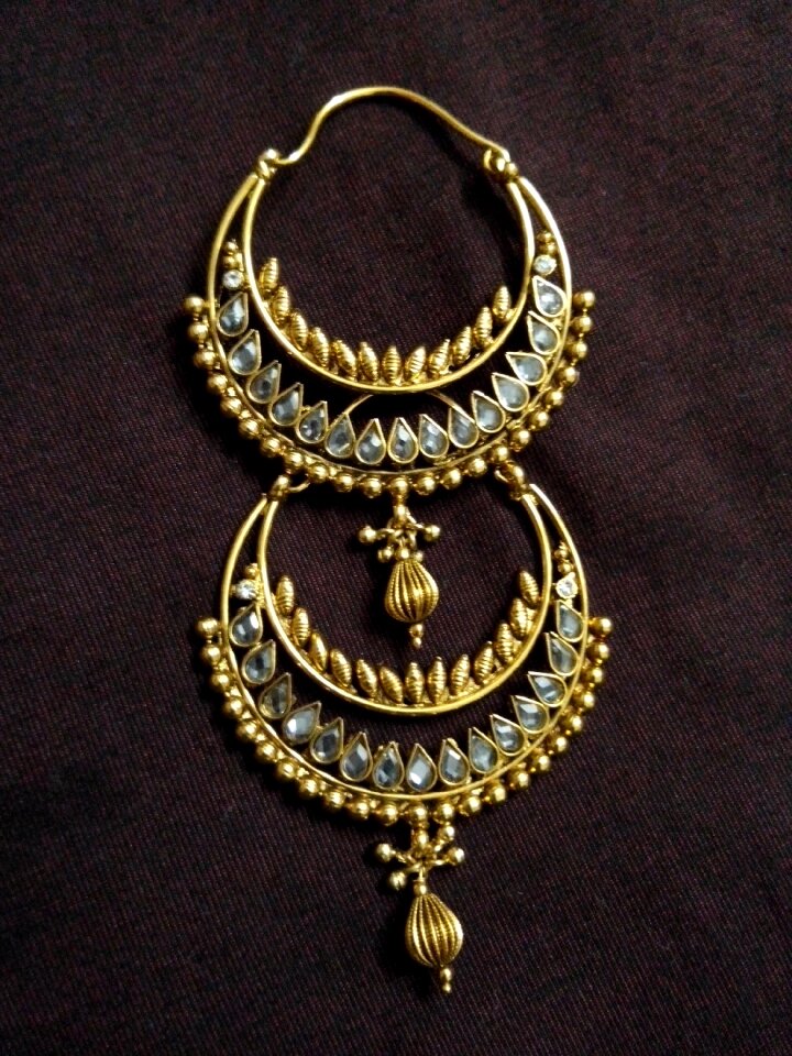 Jewel ornament gold