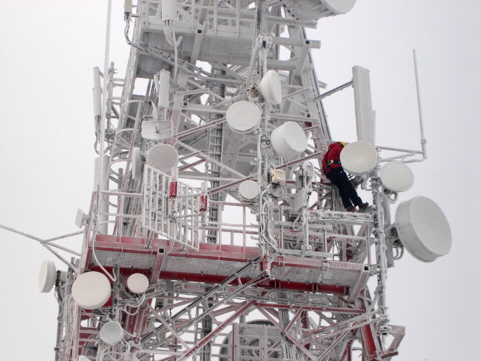 The mast winter snow