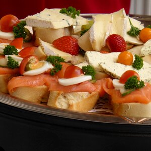 Salmon chunks parsley