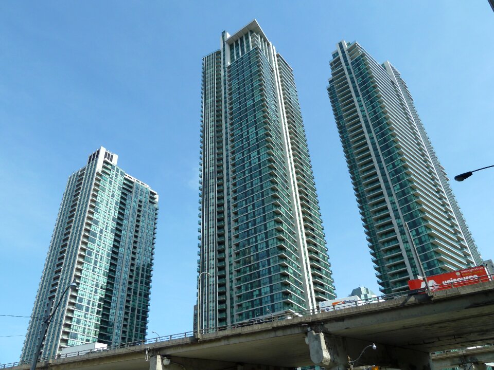 Toronto tower skyscraper