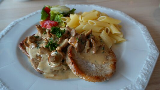 Mushrooms mushroom sauce cream sauce