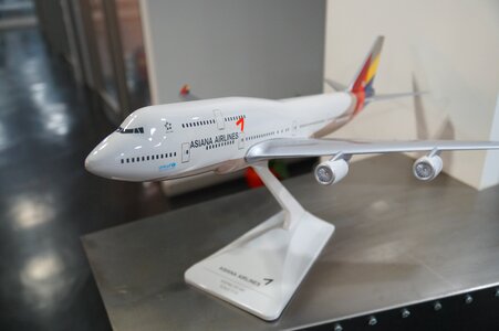 Asiana airlines boeing 747 model aircraft photo