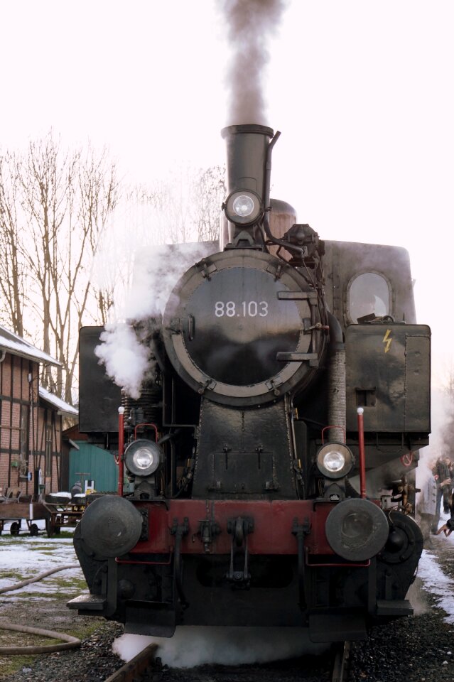 Railway locomotive train