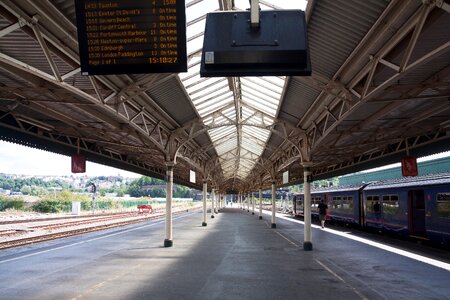 Platform canopy train