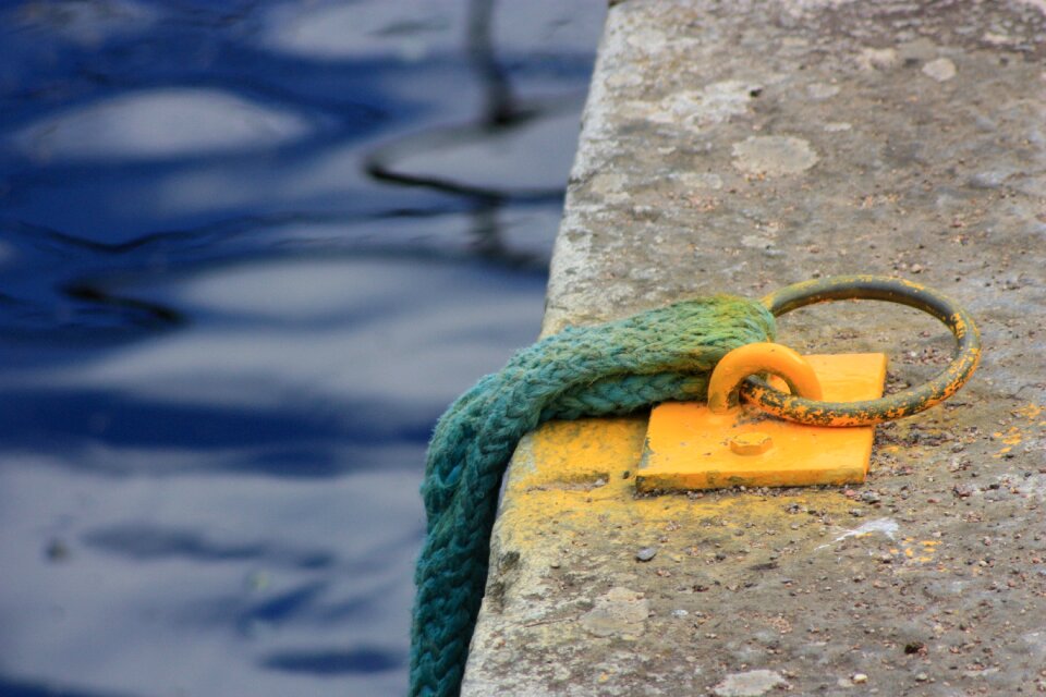 Water concrete metal