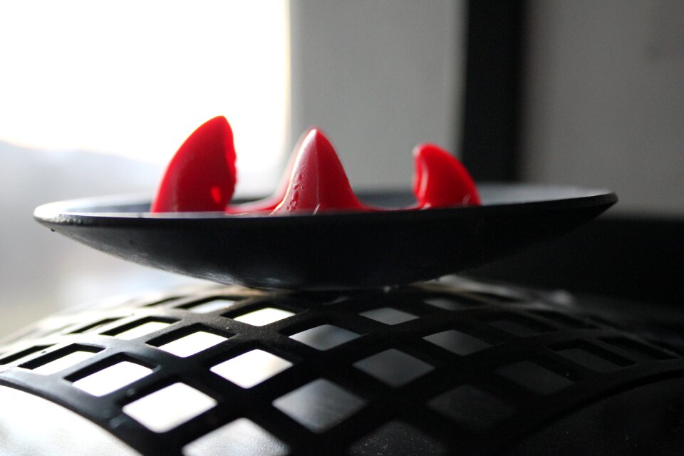 Candlestick metal red
