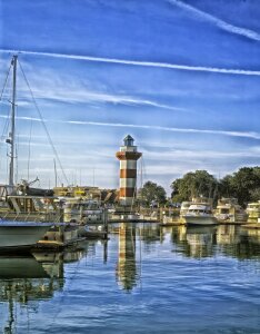 Boats ships bay