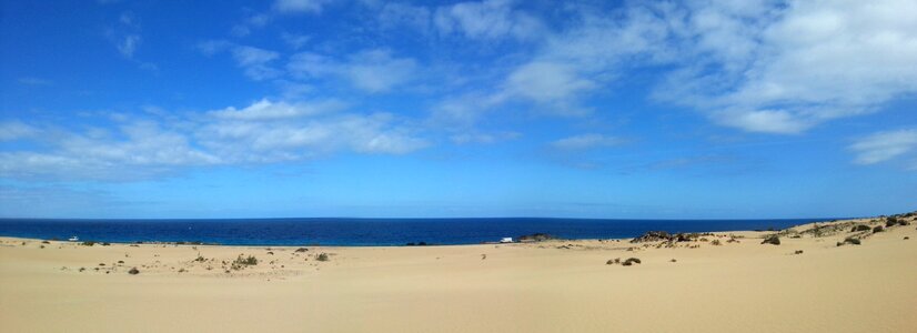 Canary sea holidays